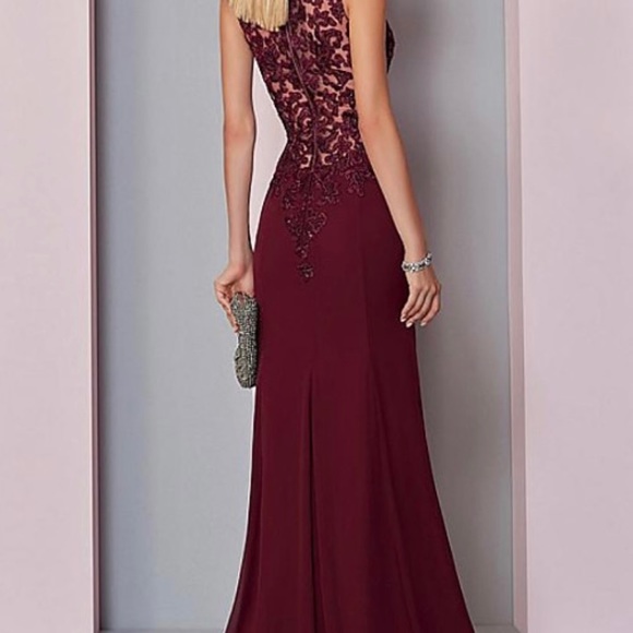 Brand new never been worn, burgundy size 12. - Picture 2 of 4